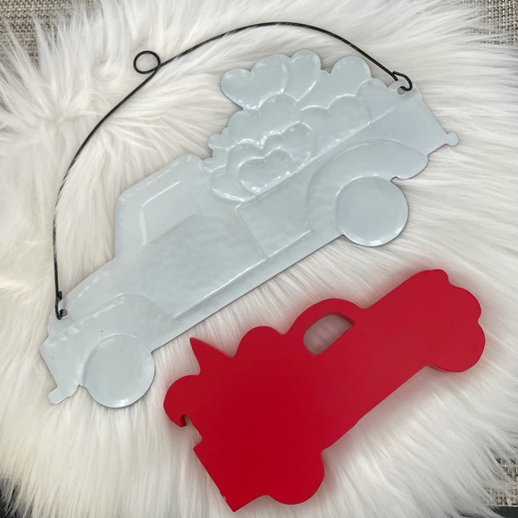 NEW! Valentine Farmhouse Truck Metal & Wooden 2-Piece Sign Lot New Love Gnomes - Picture 2 of 8